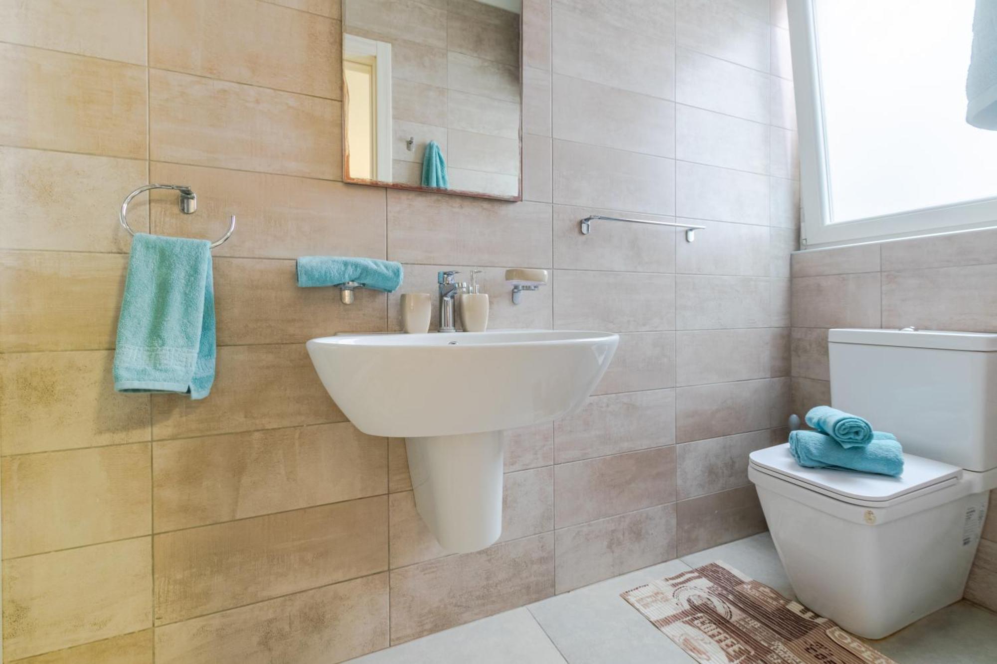 Spacious Brand New 3 Bdr 2 Bth H * St. Paul's Bay