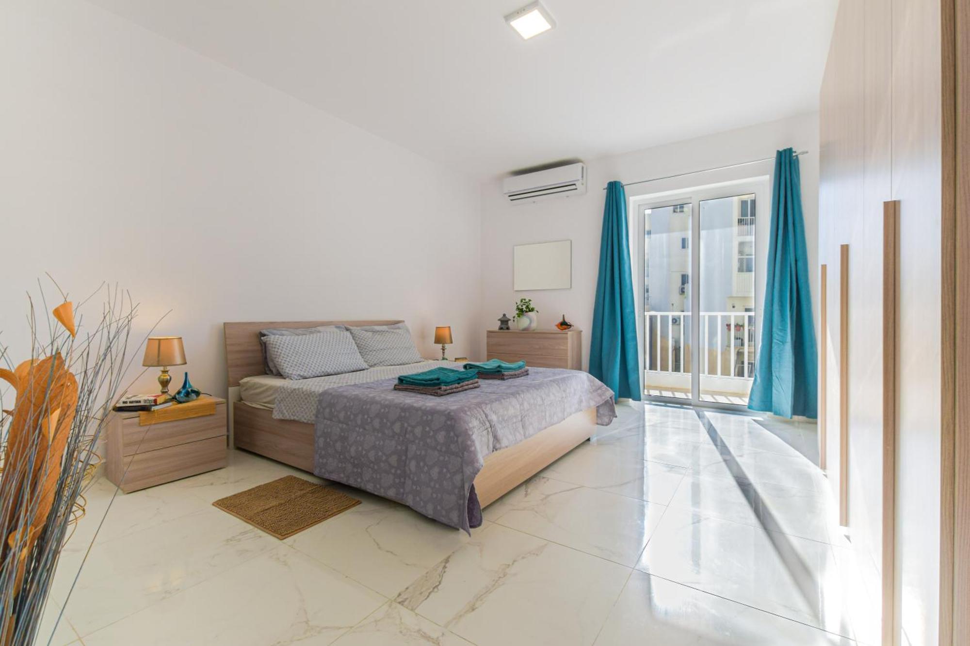 Spacious Brand New 3 Bdr 2 Bth H Apartment St. Paul's Bay